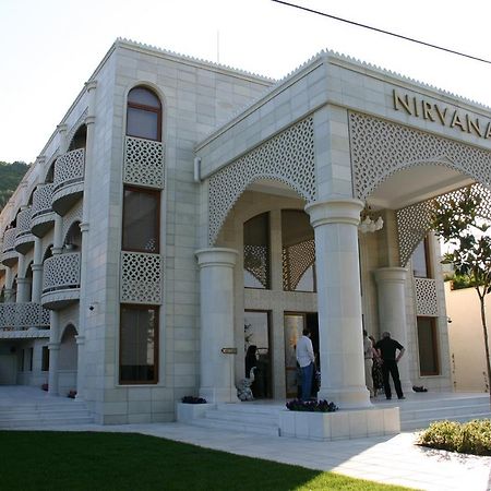 Familly Art Hotel Nirvana Shumen Ngoại thất bức ảnh