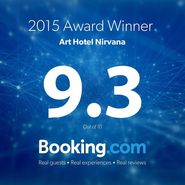 Familly Art Hotel Nirvana Shumen Ngoại thất bức ảnh