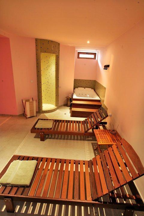 Familly Art Hotel Nirvana Shumen Ngoại thất bức ảnh