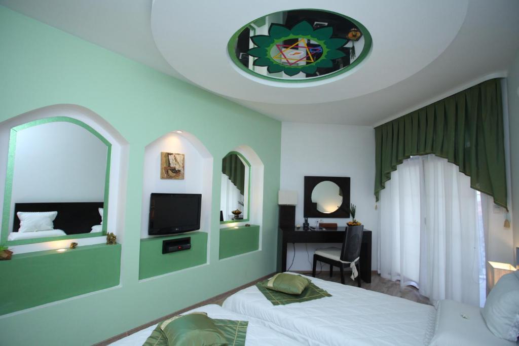 Familly Art Hotel Nirvana Shumen Ngoại thất bức ảnh