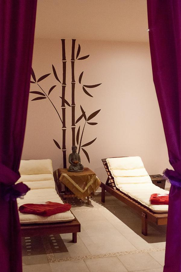 Familly Art Hotel Nirvana Shumen Ngoại thất bức ảnh