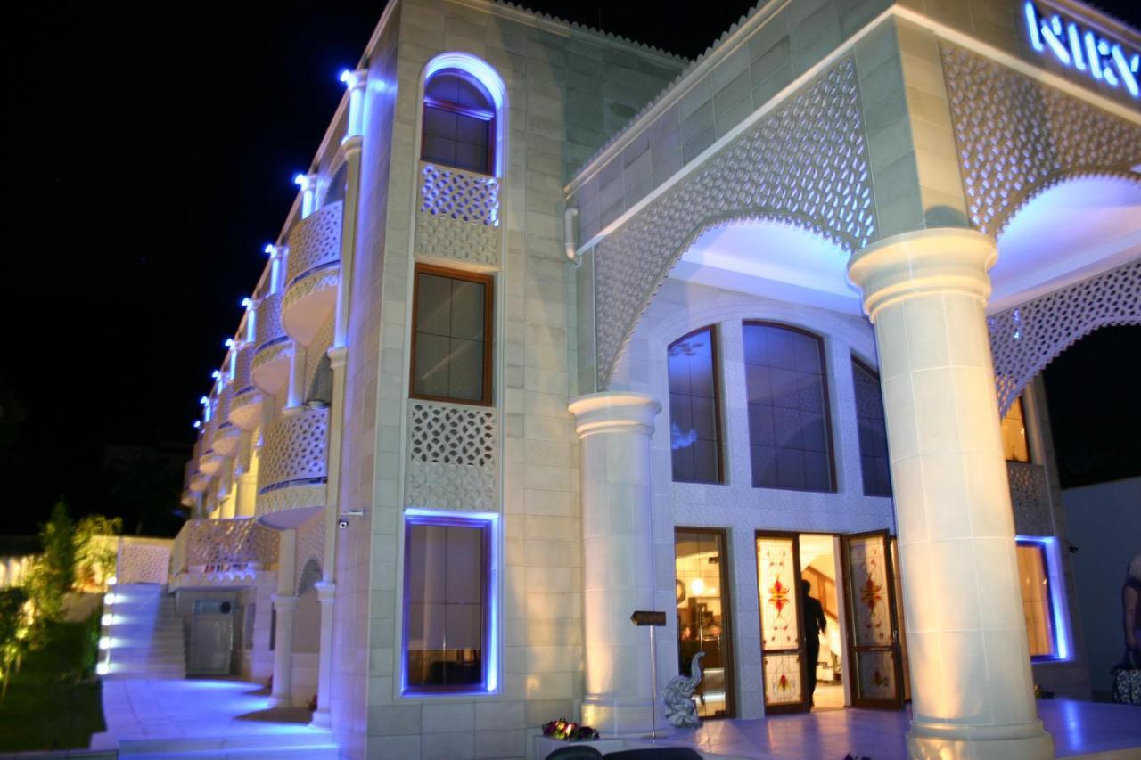Familly Art Hotel Nirvana Shumen Ngoại thất bức ảnh